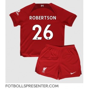 Liverpool Andrew Robertson #26 Hemmatröja Barn 2022-23 Kortärmad (+ korta byxor)